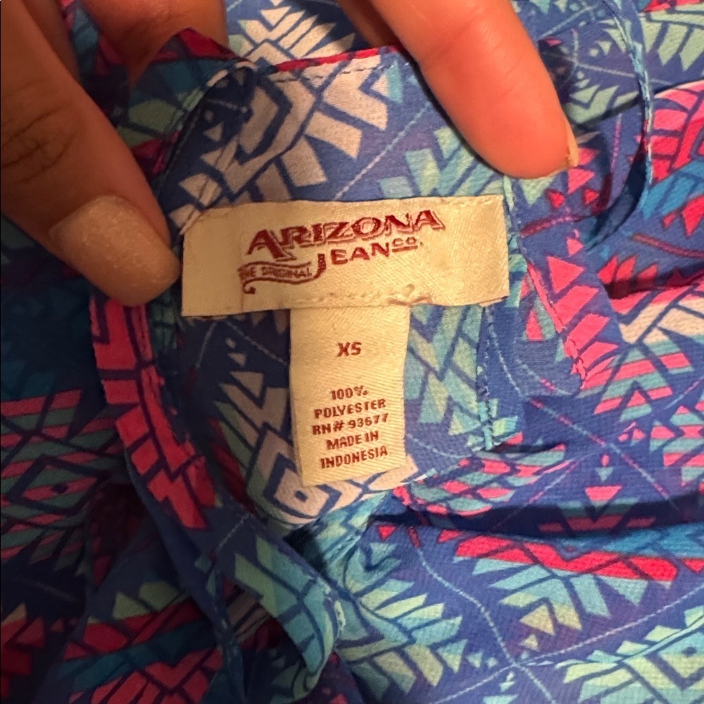 Colorful Geometric Patterned Blouse - Picture 3 of 3